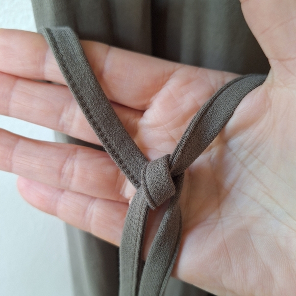 NWT Vince Olive Short Sleeve Square Neck Midi Dress. Womens Size 2X - Picture 6 of 11